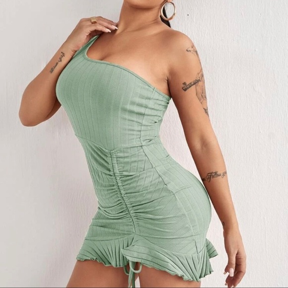 Mint green ruched one shoulder strap tank dress Lg - Picture 4 of 7